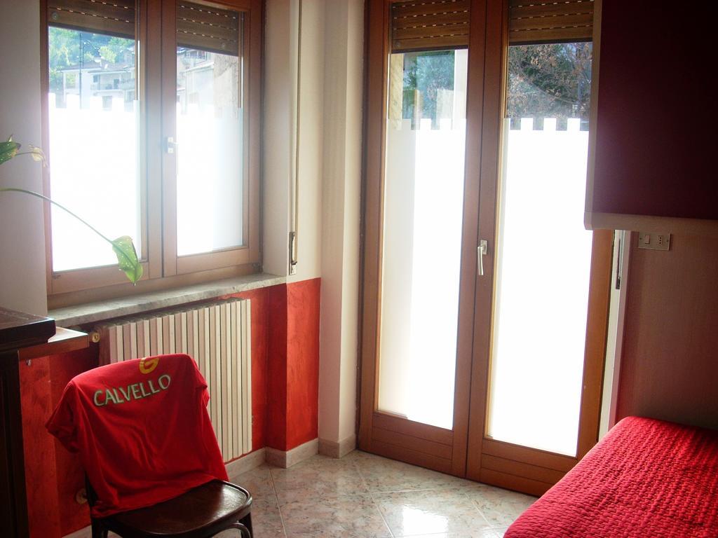 Lucanto Accommodations Calvello Værelse billede