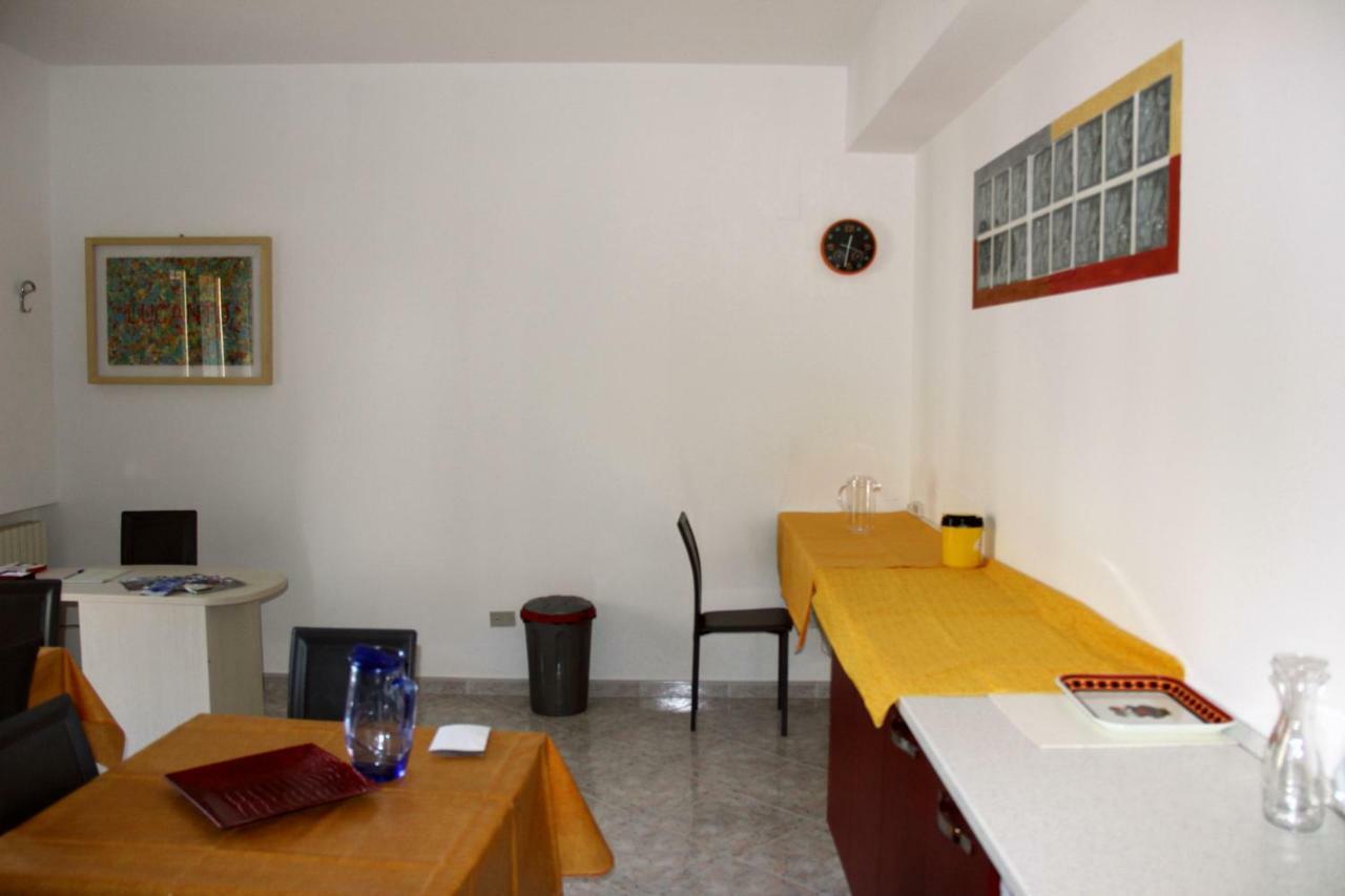 Lucanto Accommodations Calvello Eksteriør billede